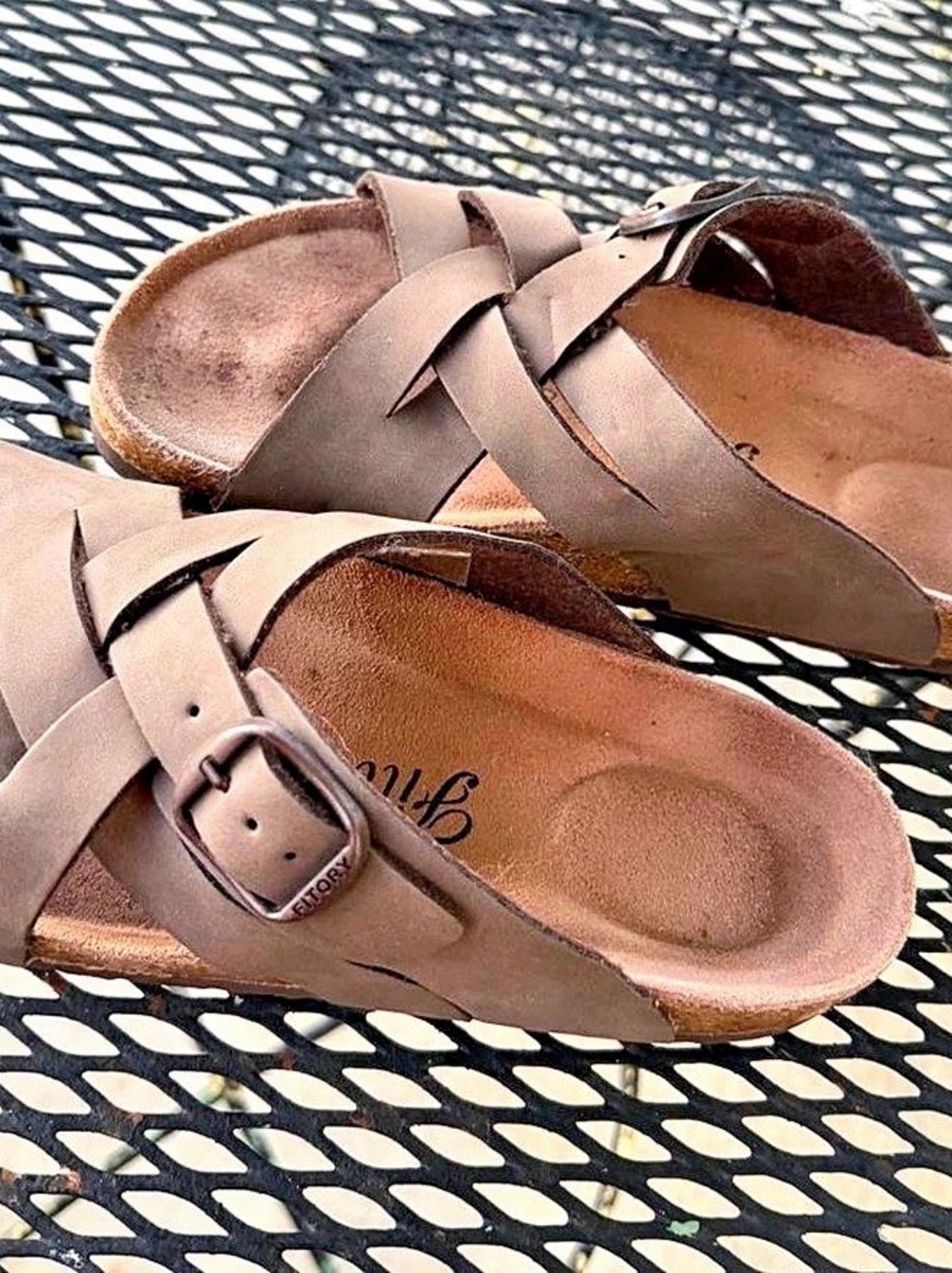 Fitory Women's Cross Strap Cork Footbed Sandals - Brown